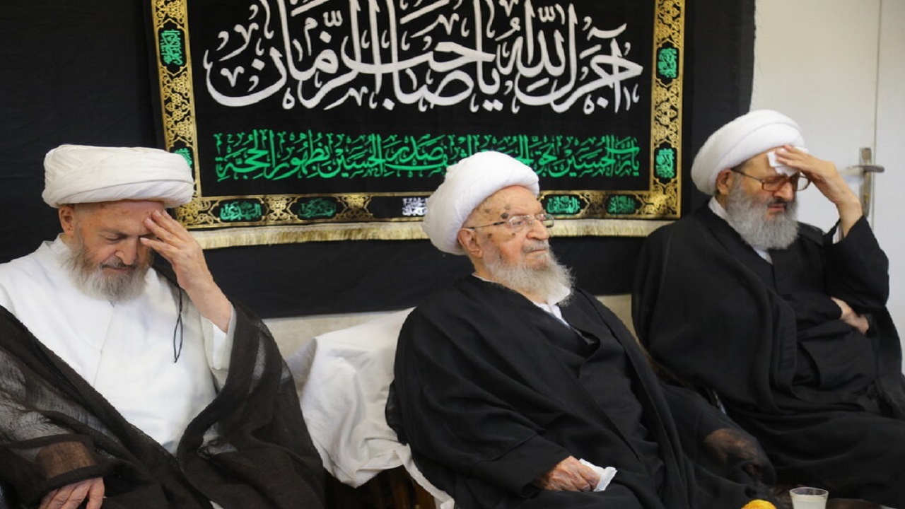 مراسم سوگواری ۲۸ صفر با حضور مراجع تقلید برگزار شد مراسم سوگواری ۲۸ صفر با حضور مراجع تقلید برگزار شد